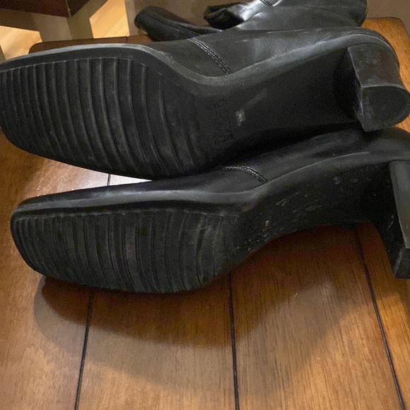 Franco Sarto knee length heeled black boots - Picture 2 of 4